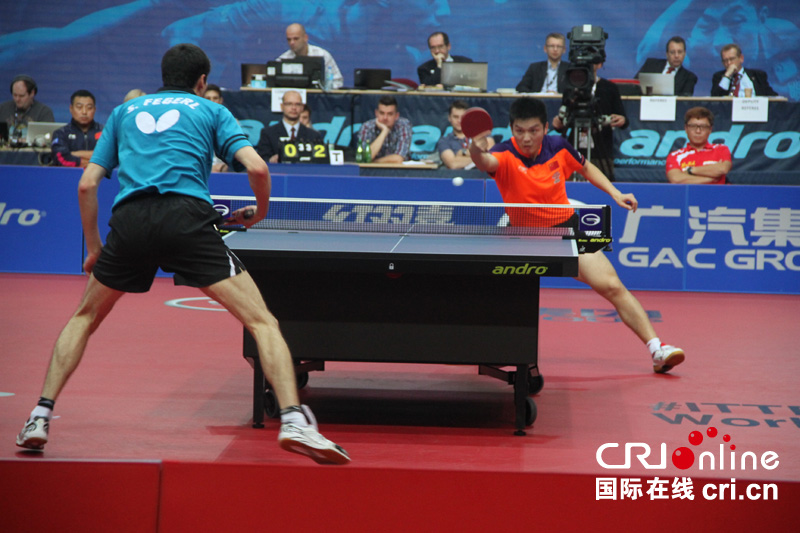 包含波兰乒乓球队轻取日本乒乓球队，奥恰洛夫关键制胜的词条