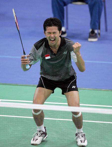 lpl竞猜-英格兰羽毛球队绝杀中国羽毛球队，陶菲克关键制胜的简单介绍