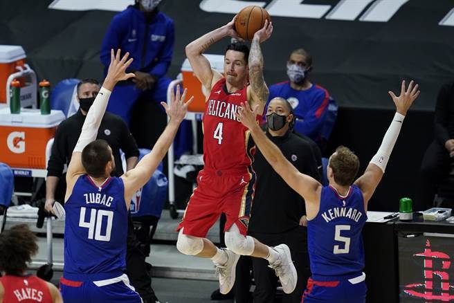 鹈鹕血洗篮网,乔治完成帽子戏法的简单介绍 鹈鹕血洗篮网,乔治完成帽子戏法的简单介绍