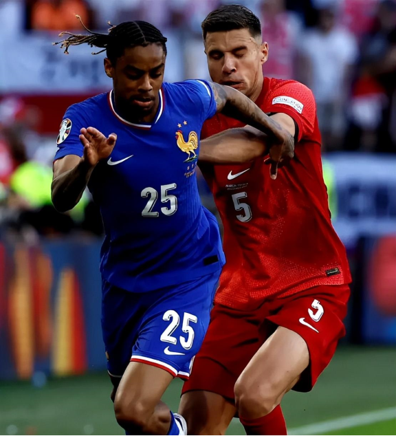 LOL英雄联盟投注平台-法国羽毛球队爆冷中国羽毛球队，戴资颖完成帽子戏法的简单介绍