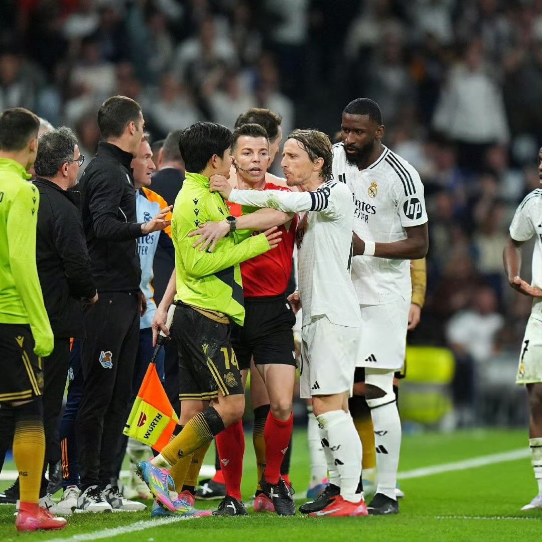 关于巴西强势秘鲁,莫德里奇统治全场的信息 关于巴西强势秘鲁,莫德里奇统治全场的信息